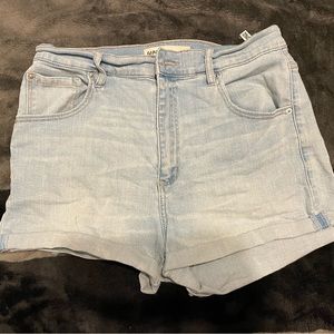 Garage shorts